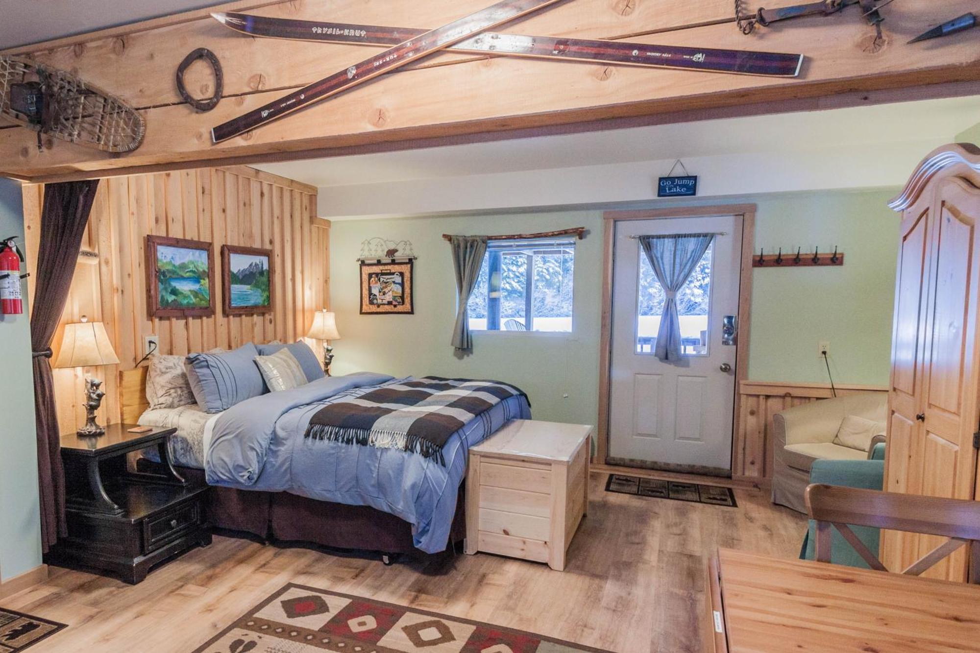 Bear B&b, Inc Bed and breakfast 3*