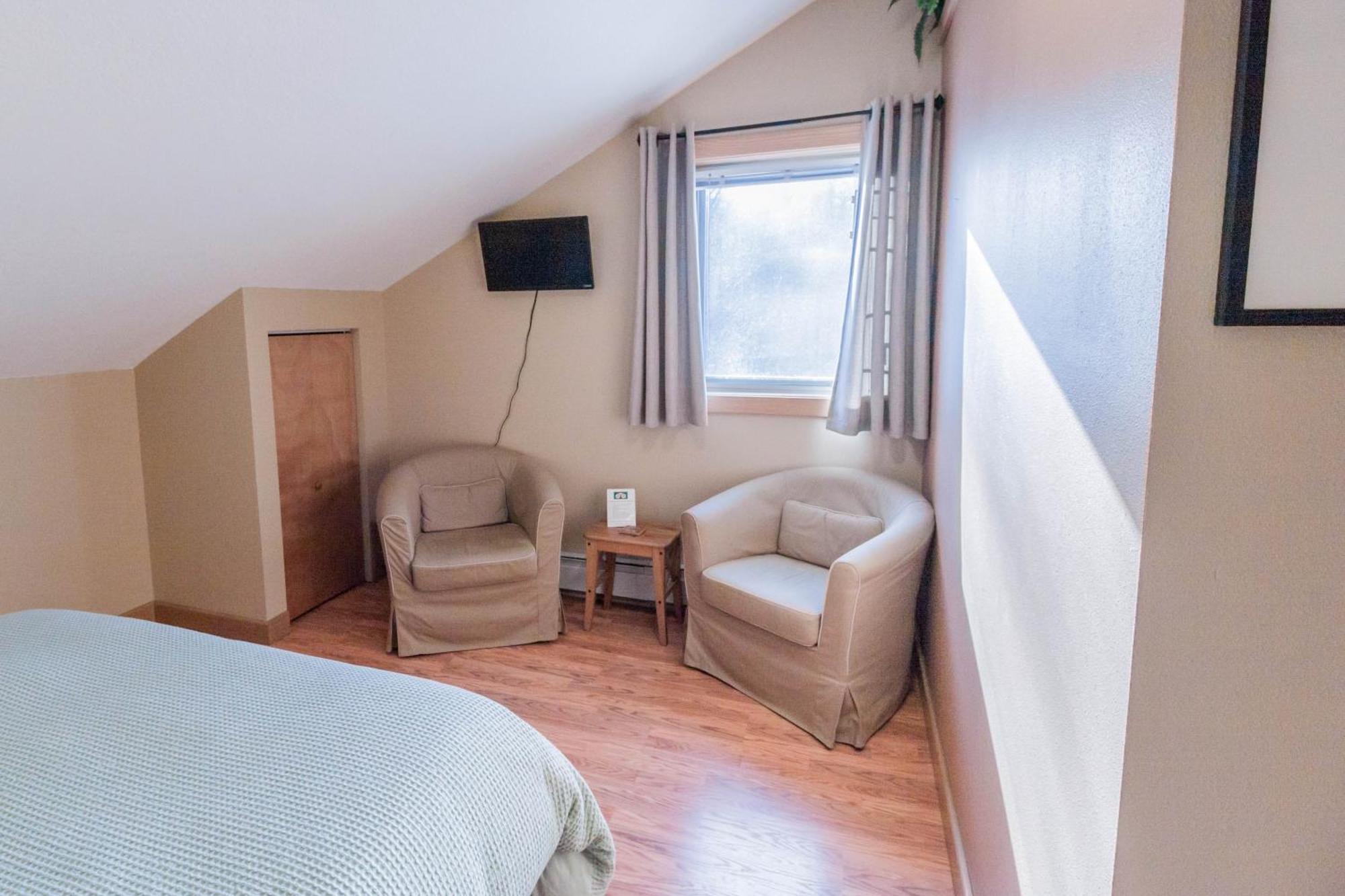 Bear B&b, Inc Bed and breakfast Seward